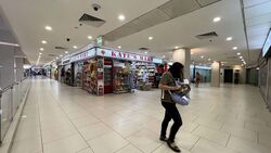 Lucky Plaza (D9), Retail #476270601